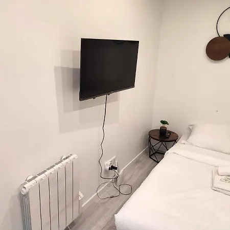 Studio Moderne Hopital Bichat - 18 - 2p * פריז